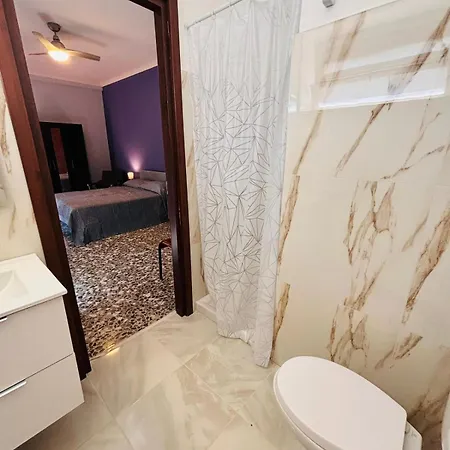 Matthias And アパート バーリ