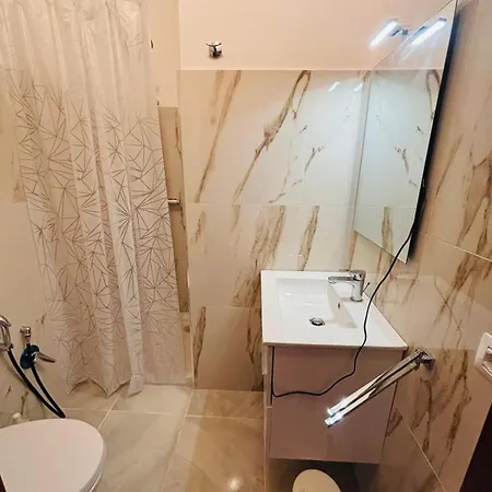 アパート Matthias And *